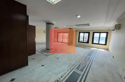Co-Working Space - Studio - 6 Bathrooms for rent in Cornish El Nile St. - Maadi - Hay El Maadi - Cairo
