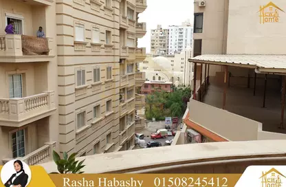 Apartment - 3 Bedrooms - 2 Bathrooms for sale in Kafr Abdo - Roushdy - Hay Sharq - Alexandria