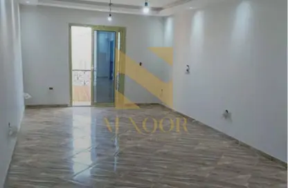 Apartment - 3 Bedrooms - 2 Bathrooms for rent in Street 34 - 11th District - Sheikh Zayed City - Giza