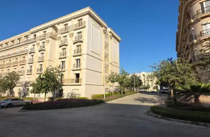 Apartment - 3 Bedrooms - 3 Bathrooms for sale in Hyde Park - New Cairo City - Cairo