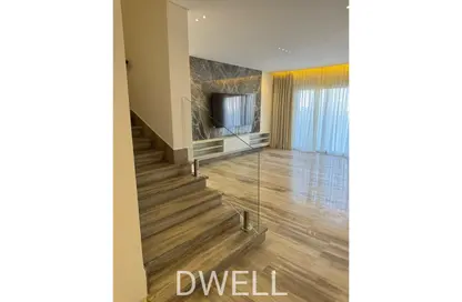 Villa - 5 Bedrooms - 5 Bathrooms for sale in Mivida - 5th Settlement Compounds - The 5th Settlement - New Cairo City - Cairo