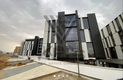 Office Space - Studio - 1 Bathroom for rent in Hyde Park - 5th Settlement Compounds - The 5th Settlement - New Cairo City - Cairo