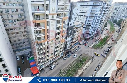 شقة - 3 غرف نوم - 3 حمامات للبيع في شارع عبد السلام عارف - جليم - حي شرق - الاسكندرية