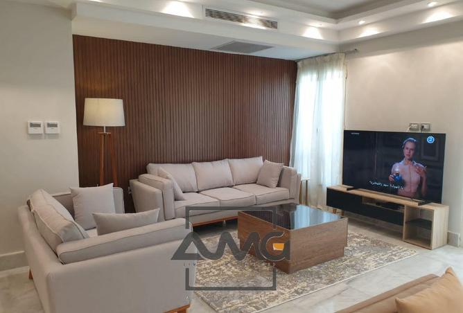 8331090 - Property Image 3