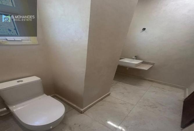 8434692 - Property Image 3