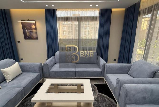 8373308 - Property Image 2