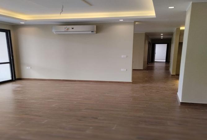 8532460 - Property Image 3