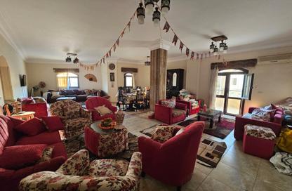 شقة - 3 غرف نوم - 2 حمامات للايجار في عمارات البنفسج - البنفسج - مدينة القاهرة الجديدة - القاهرة