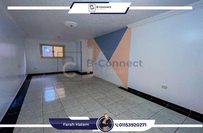 Apartment - 2 Bedrooms - 1 Bathroom for sale in Mohammad Ngeeb Street - Sidi Beshr - Hay Awal El Montazah - Alexandria