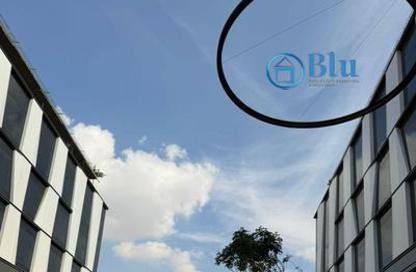 عيادة - استوديو - 2 حمامات للايجار في بارك ستريت - الطريق الدائري - التجمع الخامس - مدينة القاهرة الجديدة - القاهرة