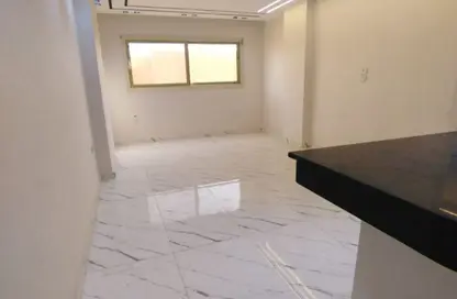 Apartment - 3 Bedrooms - 1 Bathroom for sale in Gate 1 - Khofo - Hadayek El Ahram - Giza