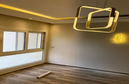 Apartment - 3 Bedrooms - 3 Bathrooms for rent in Mountain View iCity - 5th Settlement Compounds - The 5th Settlement - New Cairo City - Cairo