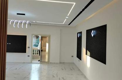 Apartment - 3 Bedrooms - 2 Bathrooms for sale in 7th District - Obour City - Qalyubia
