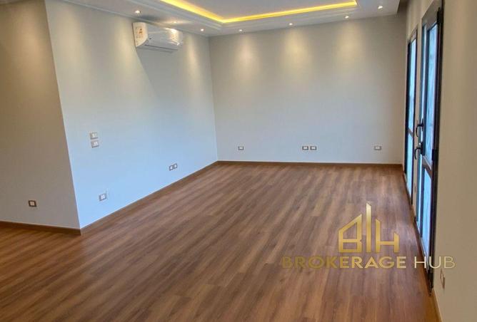 8351593 - Property Image 2