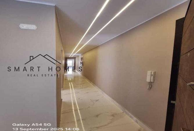 8073435 - Property Image 2