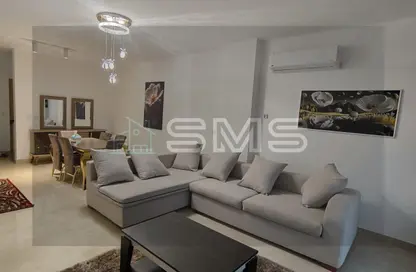 شقة - 3 غرف نوم - 3 حمامات للايجار في مون ريزيدنس - فيفث سكوير - التجمع الخامس - مدينة القاهرة الجديدة - القاهرة