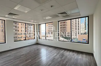 مساحات مكتبية - استوديو - 5 حمامات للايجار في شارع كورنيش النيل - العجوزة - الجيزة