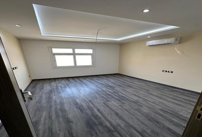 8206290 - Property Main Image