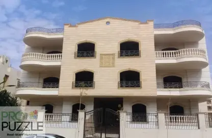 Villa - 7+ Bedrooms - 7+ Bathrooms for sale in Swan Lake Residence - 5th Settlement Compounds - The 5th Settlement - New Cairo City - Cairo