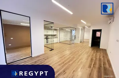 Office Space - Studio - 3 Bathrooms for rent in Street 213 - Degla - Hay El Maadi - Cairo