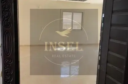 Apartment - 2 Bedrooms - 2 Bathrooms for rent in Area A - Ganoob El Acadimia - New Cairo City - Cairo