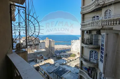 شقة - 3 غرف نوم - 1 حمام للبيع في ميامي - حي اول المنتزة - الاسكندرية