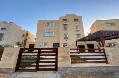 Villa - 4 Bedrooms - 4 Bathrooms for sale in Stella Di Mare 1 - Stella Di Mare - Al Ain Al Sokhna - Suez