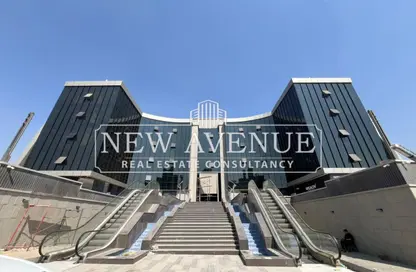 Office Space - Studio - 1 Bathroom for sale in South Gate Mall - South Teseen St. - The 5th Settlement - New Cairo City - Cairo