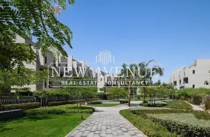 Apartment - 2 Bedrooms - 2 Bathrooms for sale in Al Burouj Compound - El Shorouk Compounds - Shorouk City - Cairo