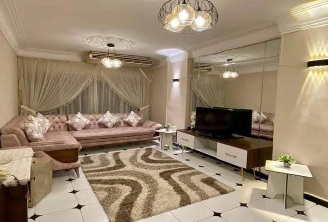 8403572 - Property Image 3