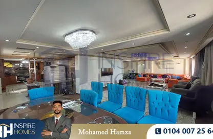 شقة - 4 غرف نوم - 2 حمامات للبيع في كامب شيزار - حي وسط - الاسكندرية