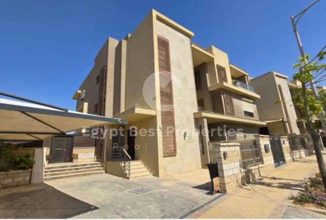 8038271 - Property Image 3