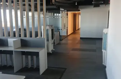 مكتب عمل جماعي - استوديو - 3 حمامات للايجار في شارع ال ٩٠ الجنوبي - شارع التسعين الجنوبي - التجمع الخامس - مدينة القاهرة الجديدة - القاهرة