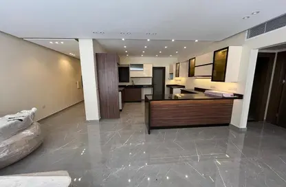 Apartment - 2 Bedrooms - 2 Bathrooms for sale in Lake View Residence - 5th Settlement Compounds - The 5th Settlement - New Cairo City - Cairo
