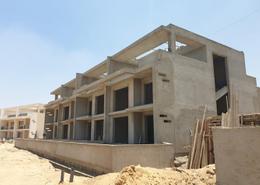 Villa - 4 bedrooms for للبيع in Pyramids Hills - Cairo Alexandria Desert Road - 6 October City - Giza