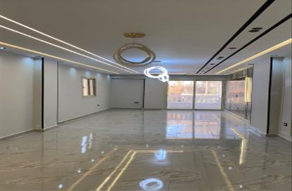 Apartment - 3 Bedrooms - 3 Bathrooms for sale in Gate 3 old - Khafre - Hadayek El Ahram - Giza
