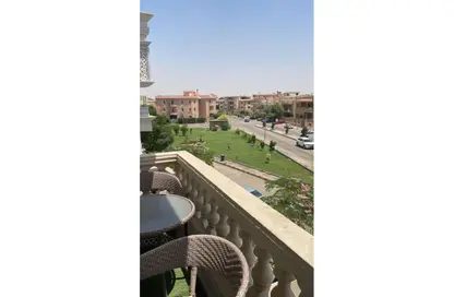 شقة - 3 غرف نوم - 2 حمامات للبيع في شارع يوسف صبري أبو طالب - الحي السابع - مدينة العبور - القليوبية