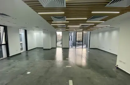 Office Space - Studio - 2 Bathrooms for sale in Hyde Park - New Cairo City - Cairo