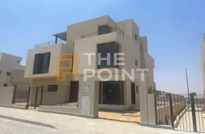 Villa - 4 Bedrooms - 4 Bathrooms for sale in Sodic East - 6th District - New Heliopolis - Cairo