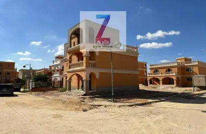 Villa - 4 Bedrooms - 3 Bathrooms for sale in Stella Heliopolis - Cairo - Ismailia Desert Road - Cairo