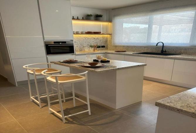 8195252 - Property Image 3