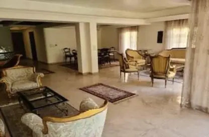 Villa - 3 Bedrooms - 5 Bathrooms for rent in Zayed 2000 - 4th District - Sheikh Zayed City - Giza
