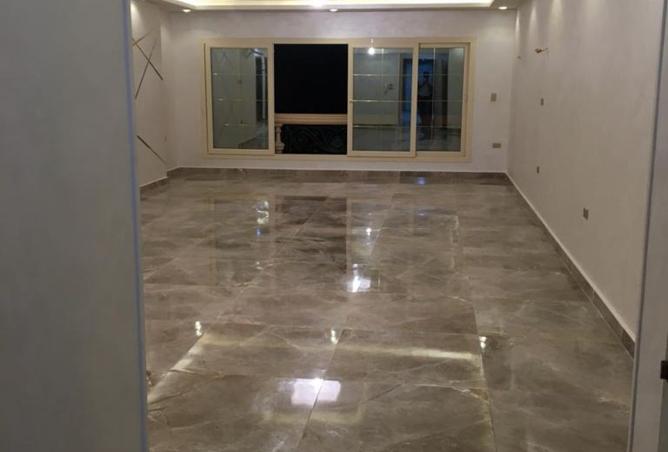 8369216 - Property Image 2