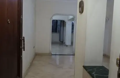 شقة - 2 غرف نوم - 1 حمام للايجار في ميدان عثمان بن عفان - ميدان تريومف - النزهة - القاهرة