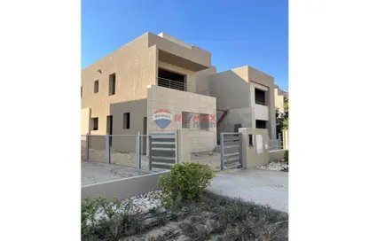 فيلا - 6 غرف نوم - 8 حمامات للبيع في ذا كراون - طريق مصر اسكندرية الصحراوي - مدينة 6 أكتوبر - الجيزة