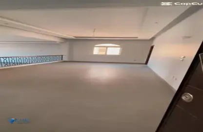 Apartment - 4 Bedrooms - 3 Bathrooms for rent in Street 17 - District 5 - The 5th Settlement - New Cairo City - Cairo