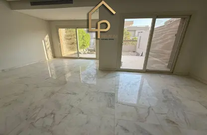 فيلا - 4 غرف نوم - 4 حمامات للايجار في جولف فيوز - طريق مصر اسكندرية الصحراوي - مدينة 6 أكتوبر - الجيزة