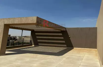 (بنتهاوس  (روف - 3 غرف نوم - 3 حمامات للايجار في مون ريزيدنس - فيفث سكوير - المستثمرين الشمالية - مدينة القاهرة الجديدة - القاهرة