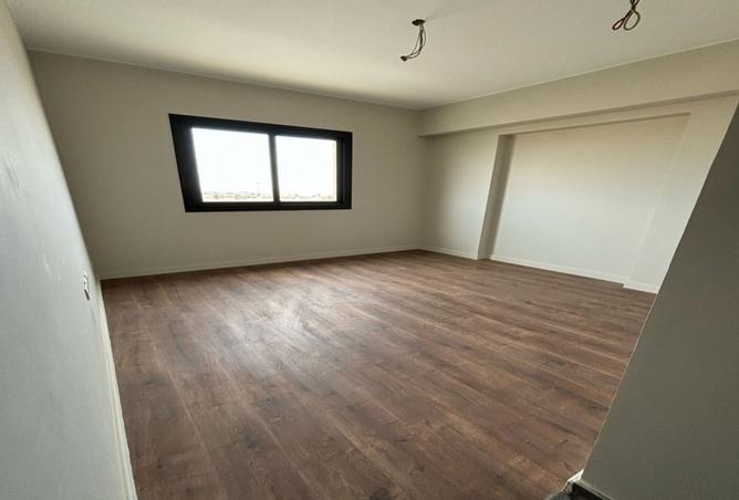 8214438 - Property Image 2