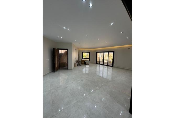 8060826 - Property Image 3